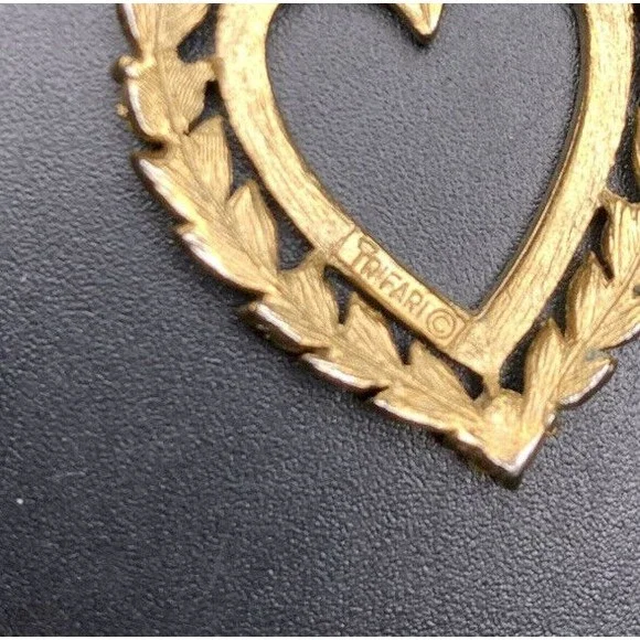 Crown Trifari Heart Pendant Necklace Gold Tone Multicolor Rhinestone Vintage - Picture 6 of 8